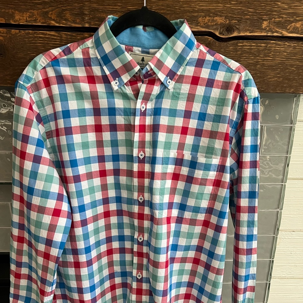 Men's Southern Pines Long Sleeve Red Button Down White  Plaid Shirt Size Med EUC